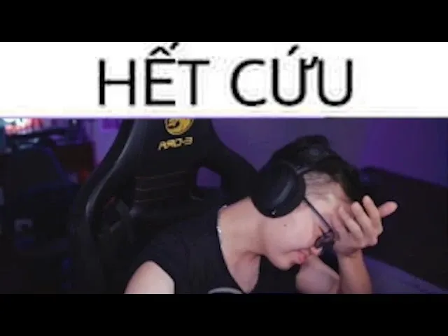 meme không muốn cứu