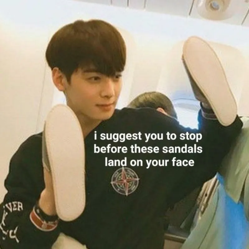 meme liệng dép