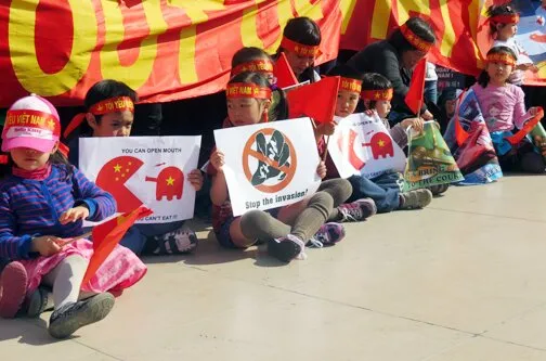 Biểu tình lớn tại Pháp 1