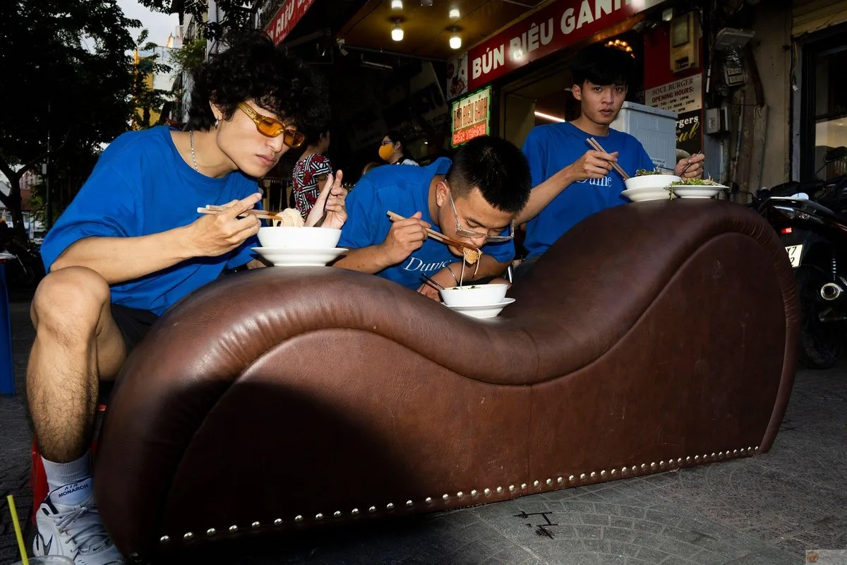 ảnh meme ghế tình yêu