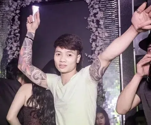 khá bảnh meme trái tim