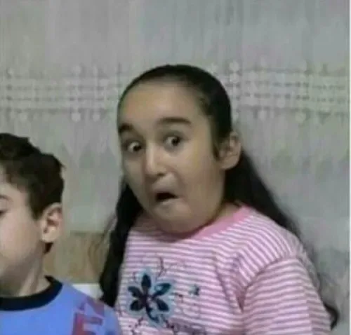 khó chịu vô cùng meme