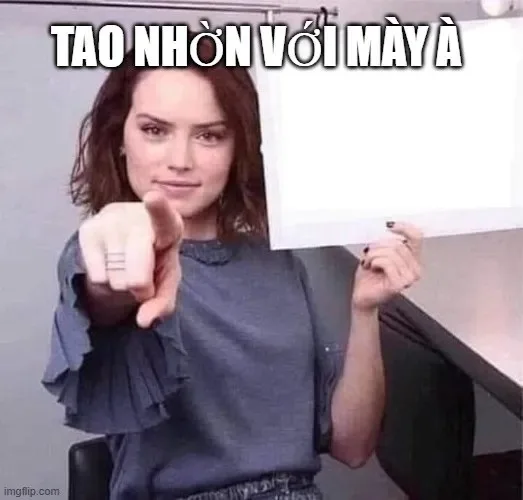 meme chỉ tay vào mặt