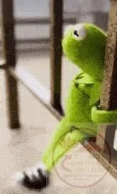 meme chờ đợi hài hước
