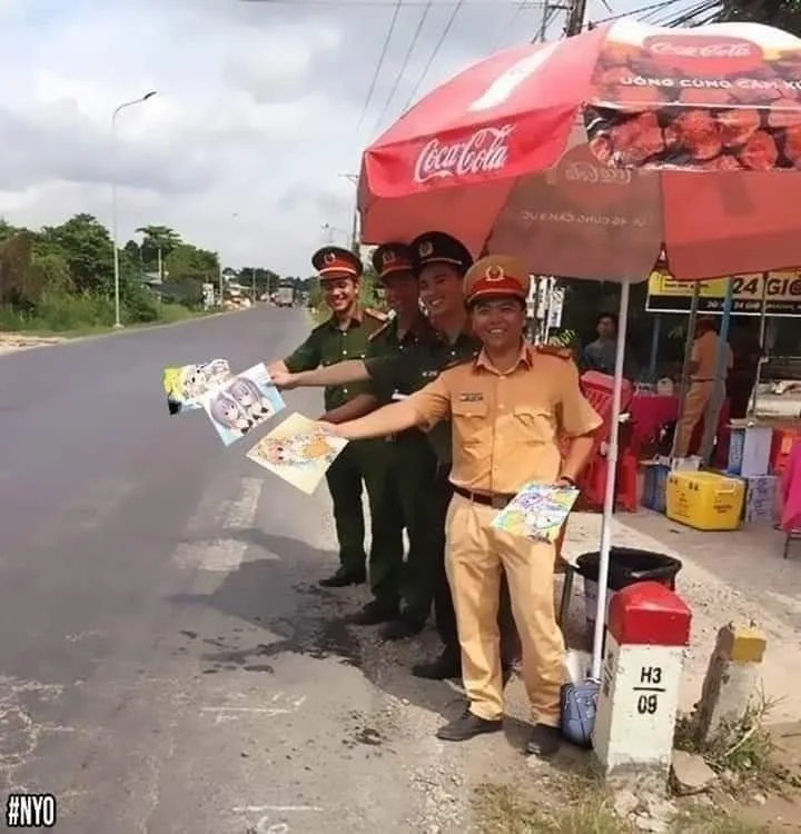 meme công an giao thông