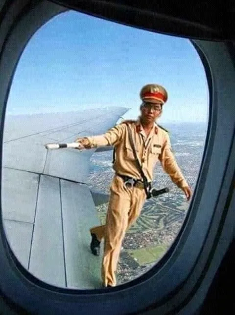 meme công an giao thông