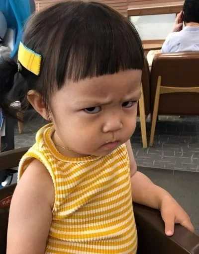 meme lườm cute