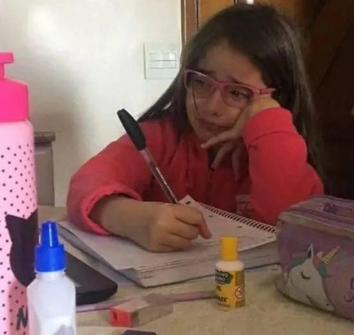 meme làm việc mệt mỏi