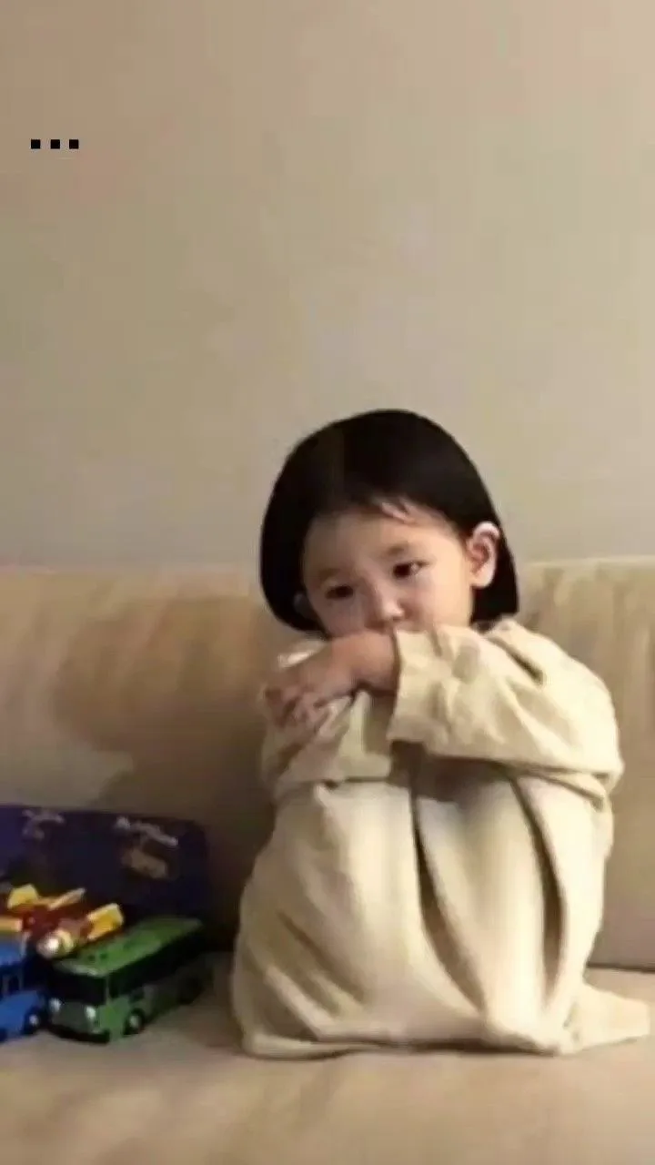 meme em bé mệt mỏi