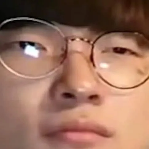 meme mặt nghi ngờ