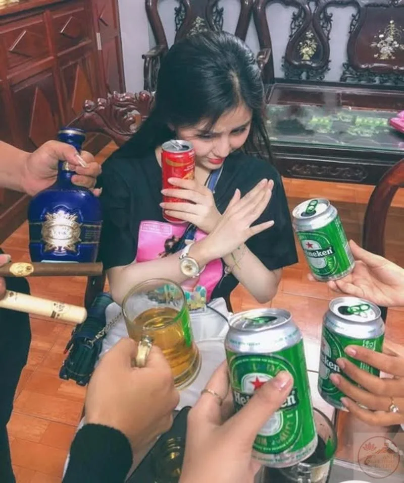 meme từ chối rượu bia