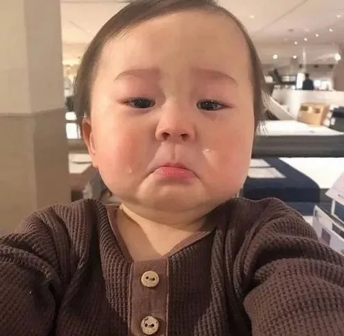 meme em bé tủi thân