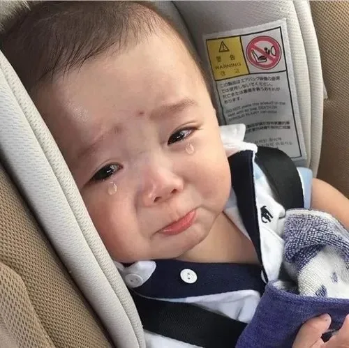 meme em bé tủi thân