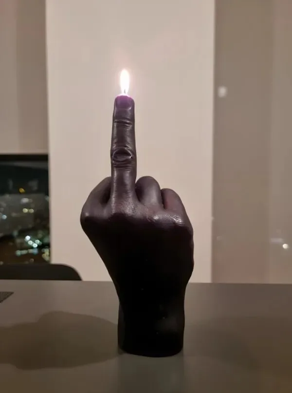 meme ngón tay giữa