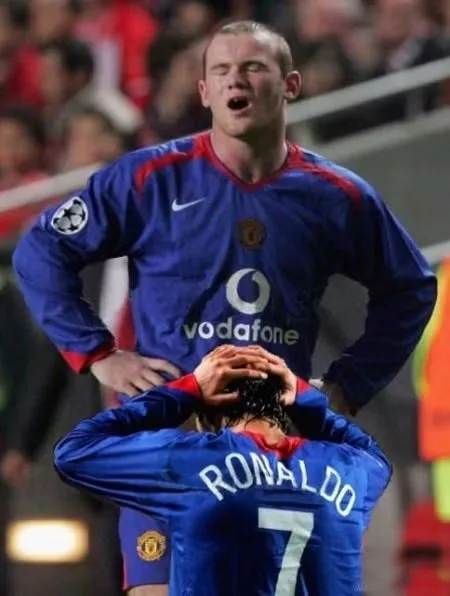 ảnh chế ronaldo khóc