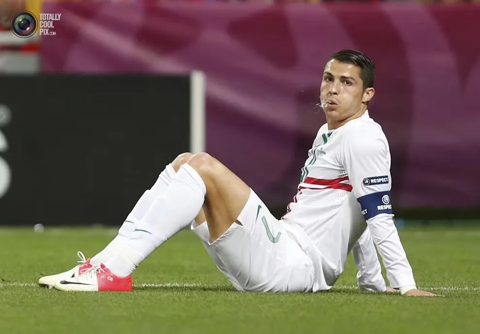 ảnh chế ronaldo khóc