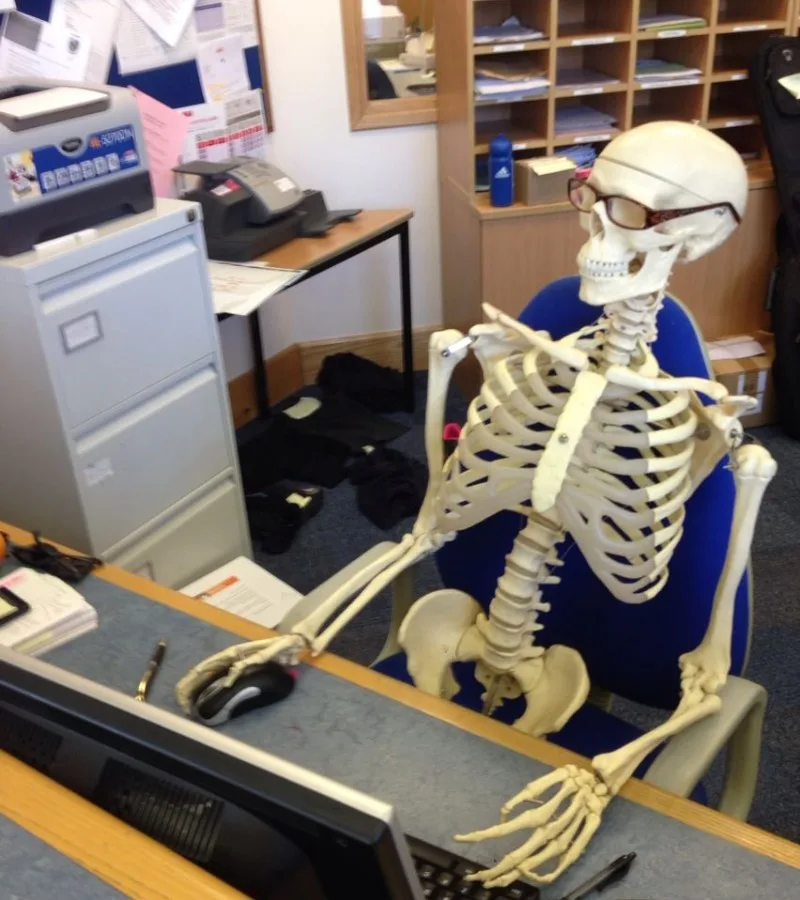 skeleton waiting meme