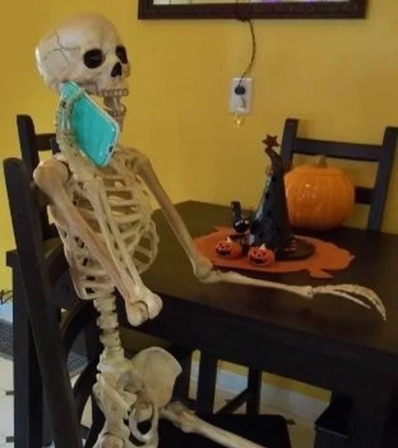 skeleton waiting meme
