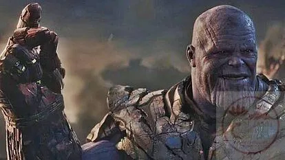 meme thanos búng tay